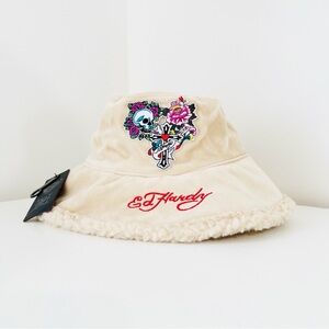 Ed Hardy NWT Beige Sherpa Lined Y2K Roses Skull Bucket Unisex Hat